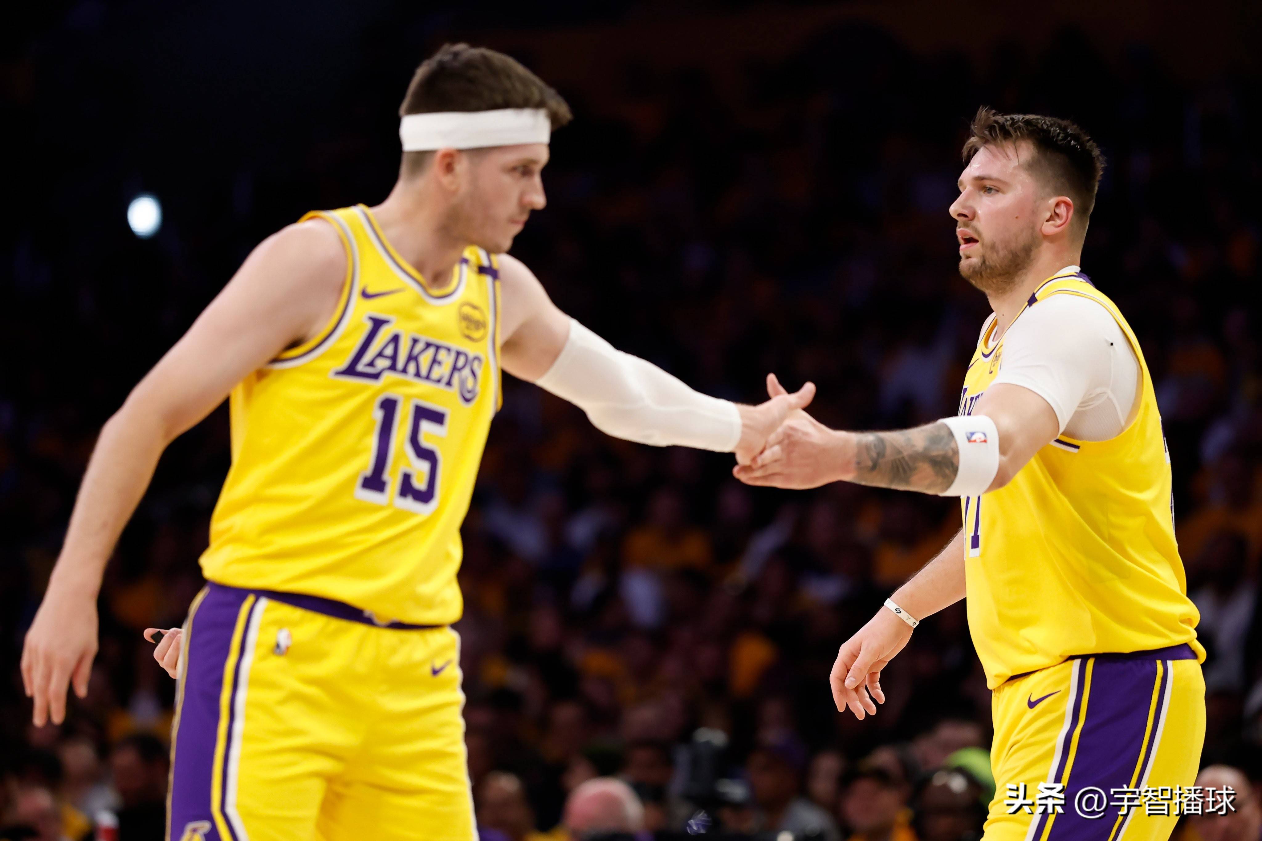亚博体育在线-湖人不断突破！，东契奇连续十场比赛得分超过晋级下一阶段赛场气氛高涨的简单介绍-亚博体育在线